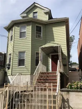 Elmhurst Duplex with Finished Basement