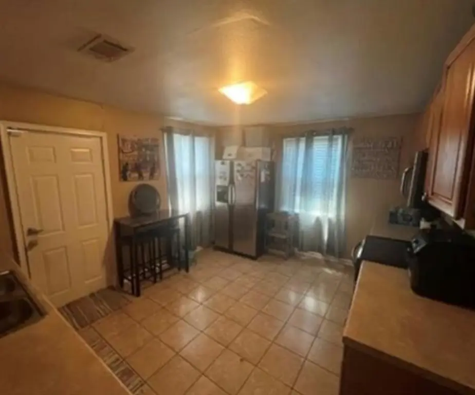 Picture 7