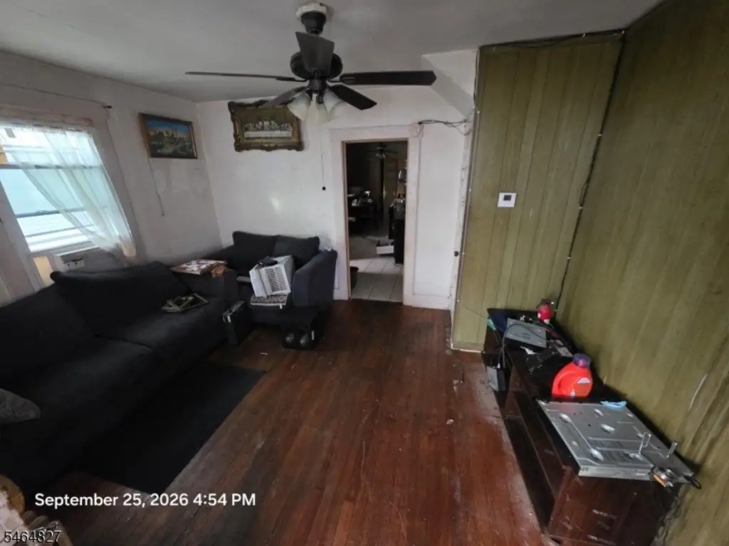 Picture 19