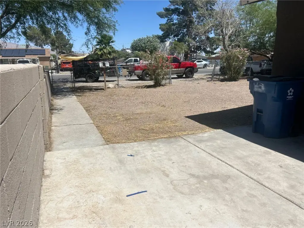 Picture 16