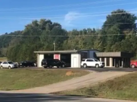 Auto Service Garage For Sale