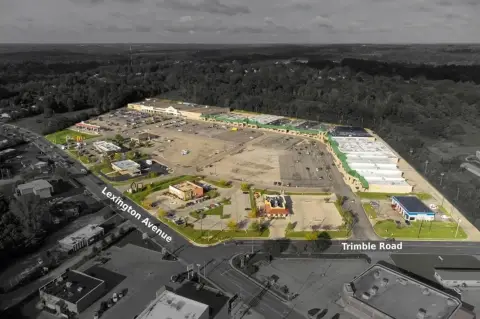 Retail/Office Space in Shopping Center