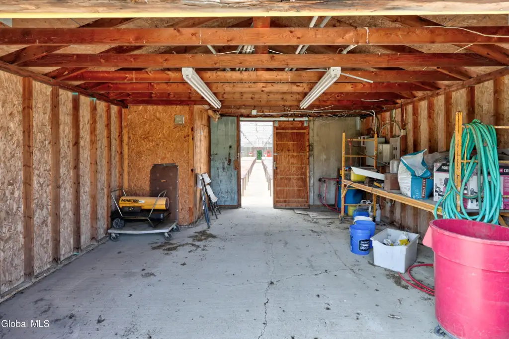 Picture 33