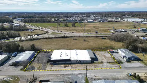 Mixed-Use Manufacturing and Warehouse Facility