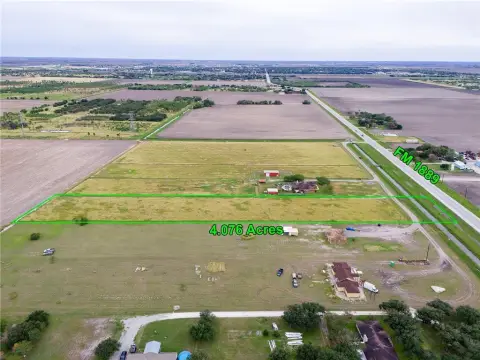 Residential Acreage in Robstown, TX