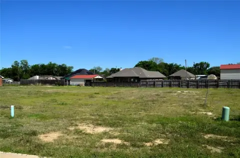 Residential Lot in Mabank, TX