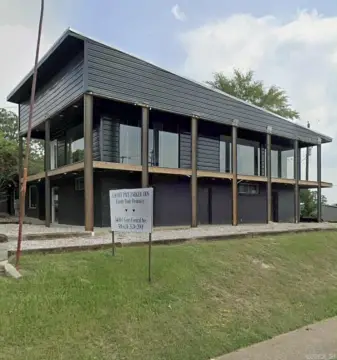 Hot Springs Office Building For Sale