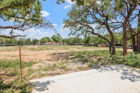 Residential Lot in Fredericksburg, TX