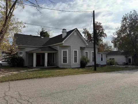 Versatile Duplex with Income Potential