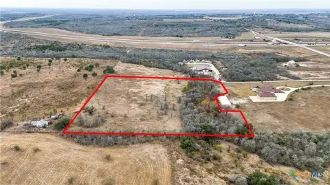 Unrestricted Acreage in Seguin, Texas