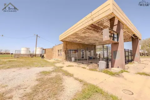 Vernon Commercial Property on Highway