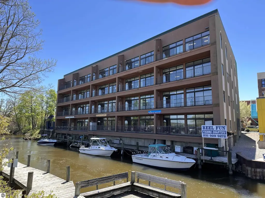 Picture 4