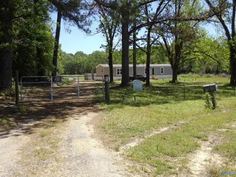 Turnkey Recreational Hunting/Fishing Property