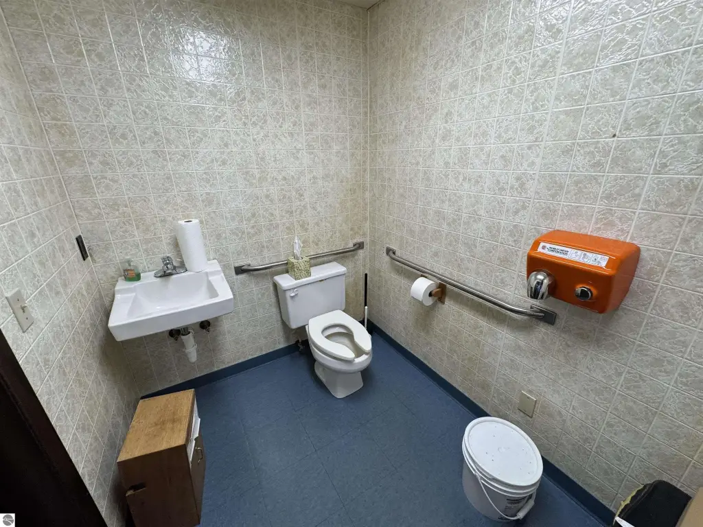 Picture 37