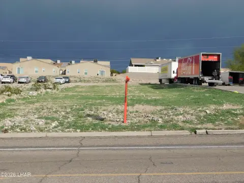 Commercial Land in Lake Havasu