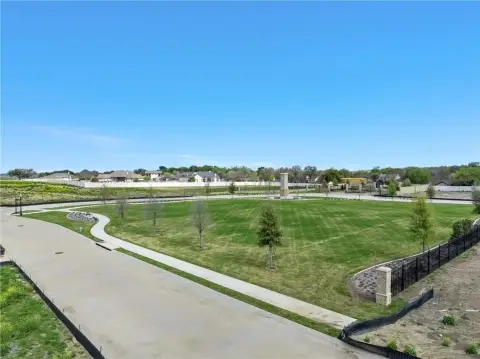 Residential Land in Westlake, Woodway