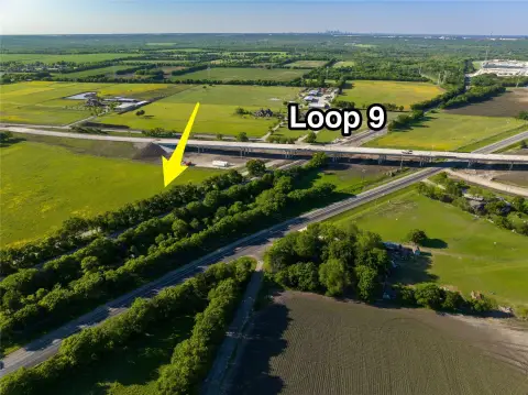 Commercial Land on Railroad