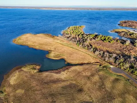 Texas Lakefront Estate Opportunity
