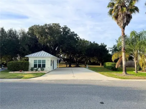 Upgraded Motorcoach Property with Suite