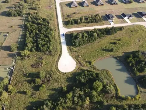 Residential Lot in Grove Subdivision