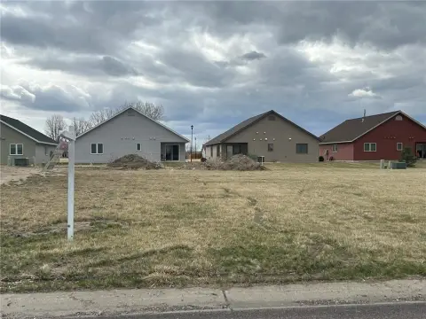 Residential Lot in Glencoe