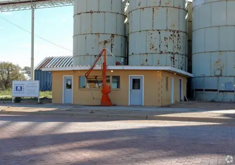 Grain Elevator with Storage Barn