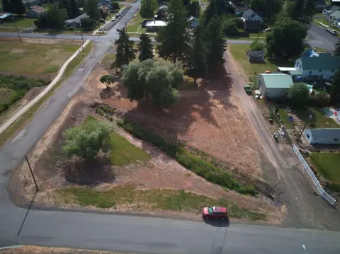 Oakesdale Residential Corner Lot