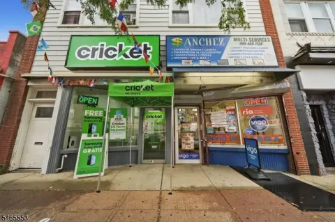 5-Unit Mixed-Use Property
