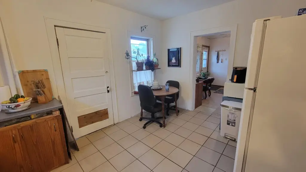 Picture 4