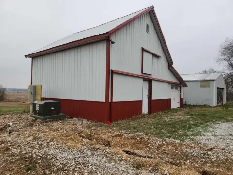 Land with Barn and Garage