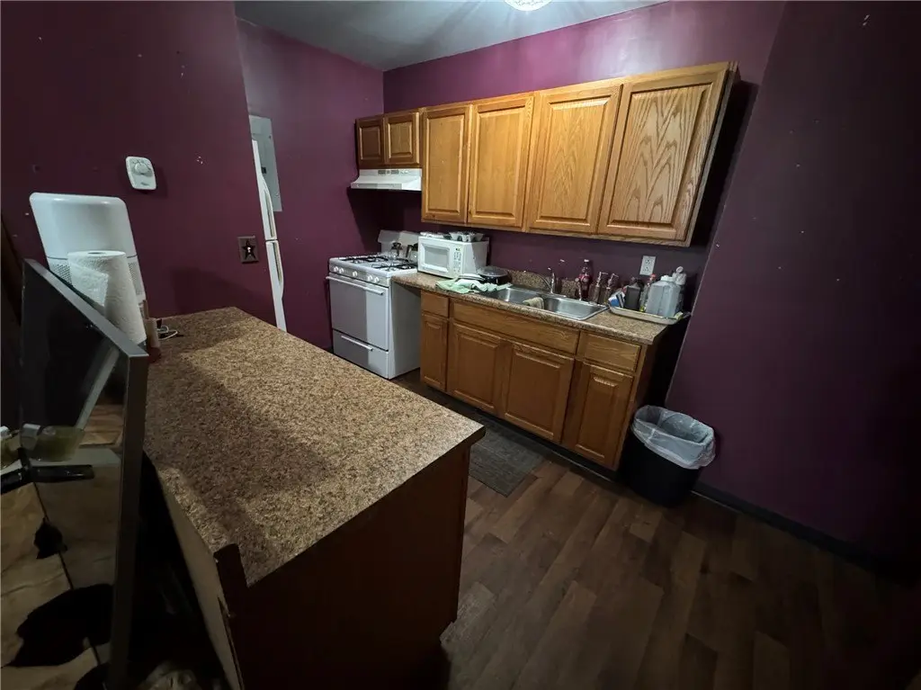 Picture 30