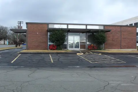Jacksonville Commercial Building with Drive-Thru