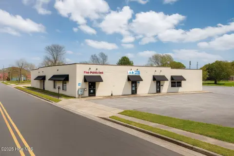 C-3 Retail Space