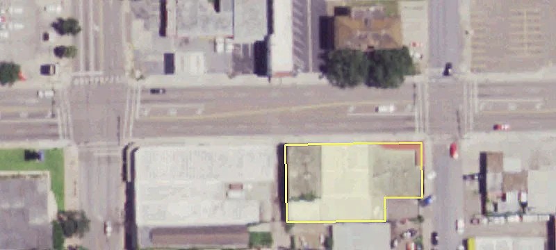Commercial Parcel Near Retail Outlets