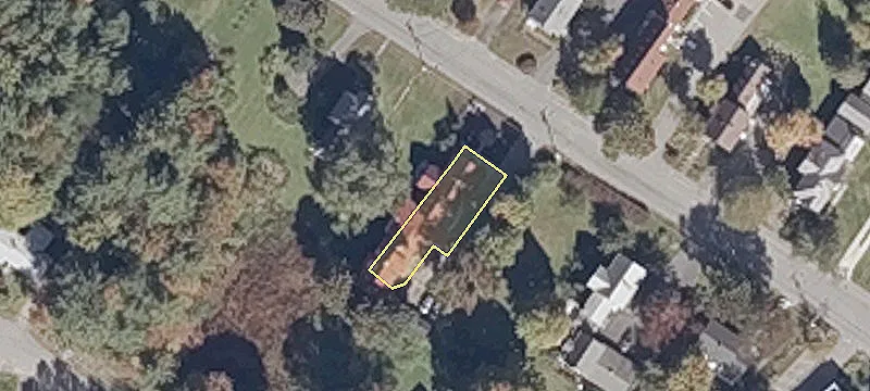 Freeport Inn with Modern Owner's Home