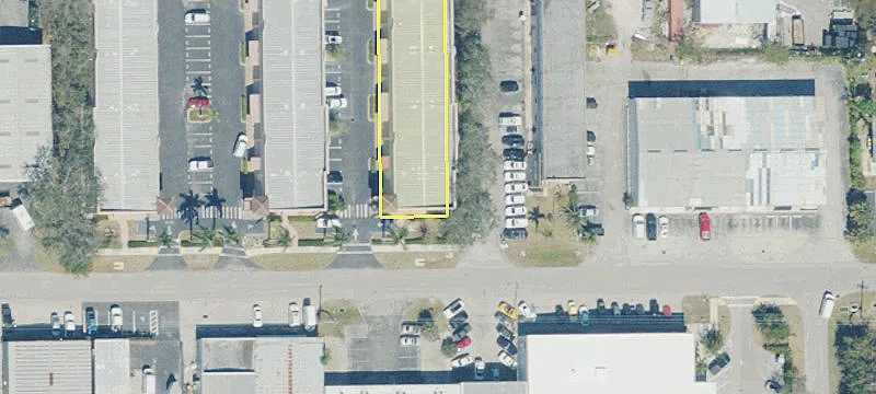 Spacious Office Near Downtown Naples