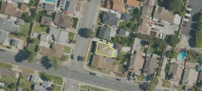 Prime Corner Land in Montebello