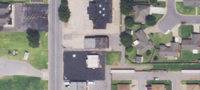 Commercial Building Near Clinton Hospital
