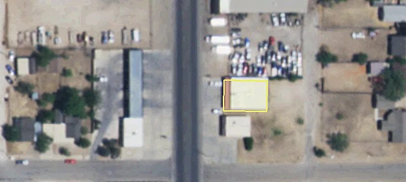 Portales Multi-Use Building For Sale