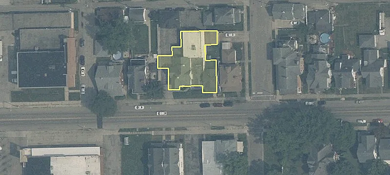 Versatile Commercial Building in Piqua