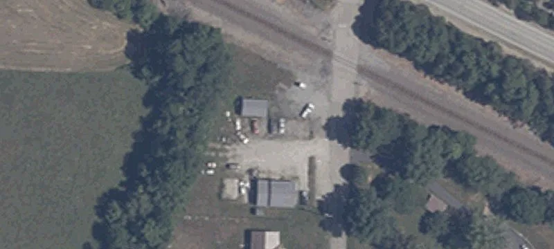 Auto Repair Shop on 0.72 Acres
