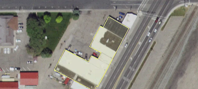 Spacious Building in Shelley's Heart