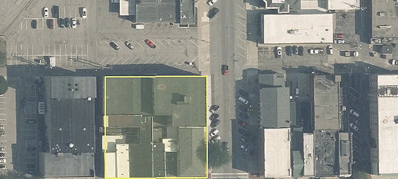 Historic Ohio Building Retail Space