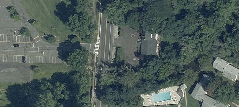 Freestanding Building on Route 206