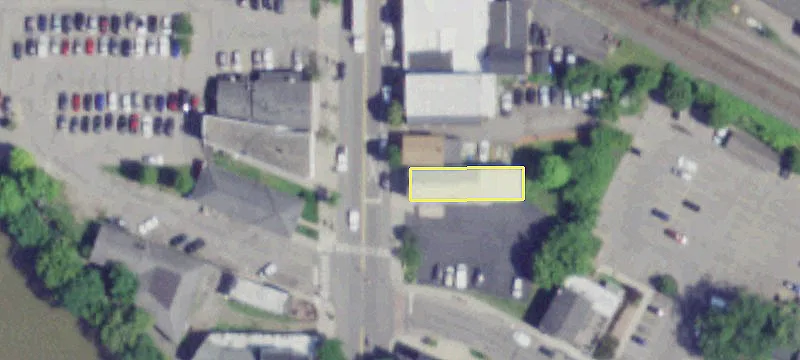 24 Main St