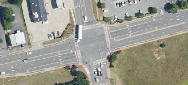 000 Main St