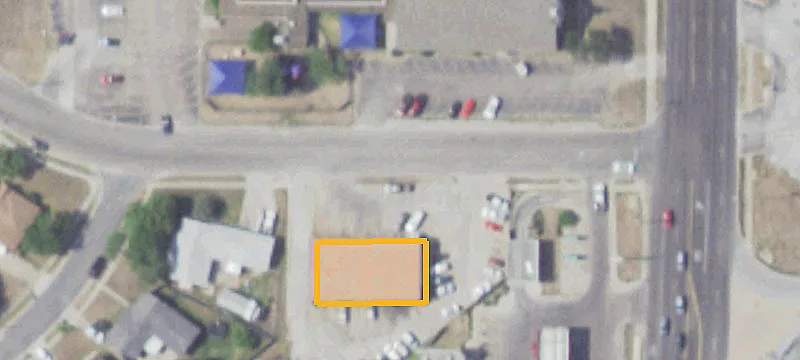 200 Daniel Moore Ave