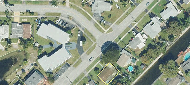 1241 River Dr