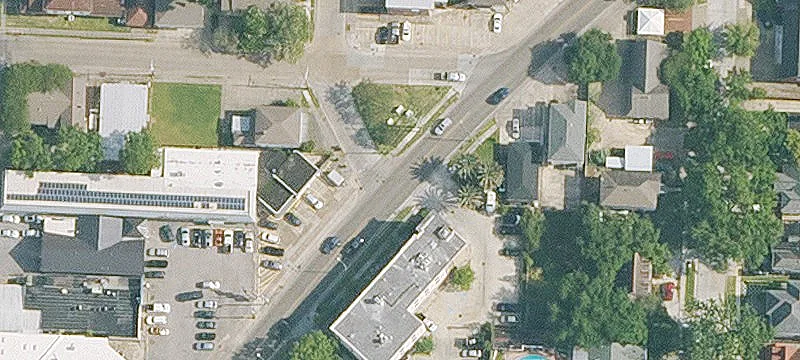 2328 Metairie Rd