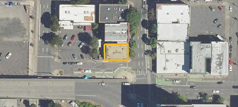 727 Grand Ave